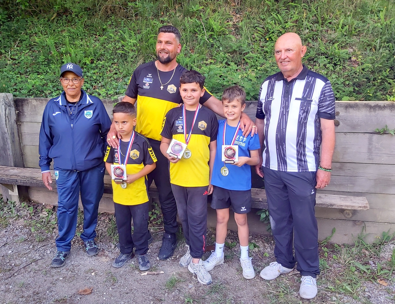 TRIPLETTES JEUNES 2026
